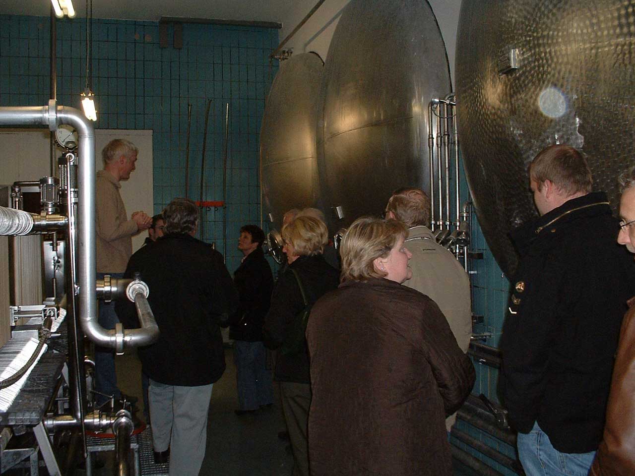 ticker-2008-02-28-011