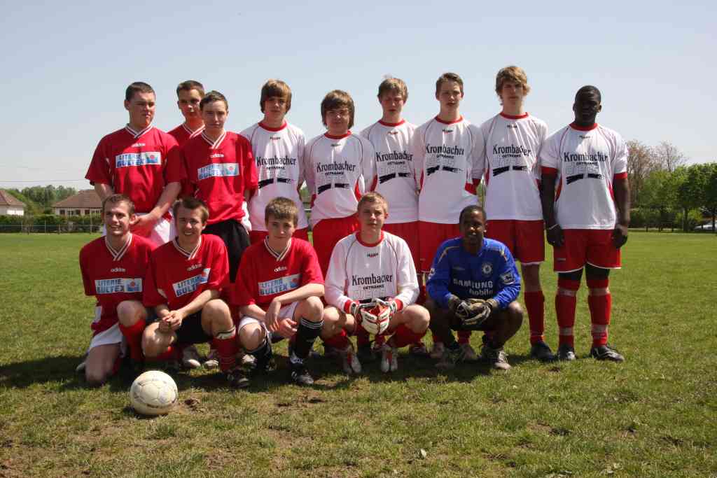 ticker-2008-05-03-002 Die A-Jugendlichen des SV RW Alfen starteten als Ü18 Team - Lars Marschel, Eric Reifenberger, Fabian Brinkmann, Julian Wegener, Florian Drüke, Phillip Kruse, Christopher und Alexander Ewers, Thomas Nordmeyer, Roland Tallafosso