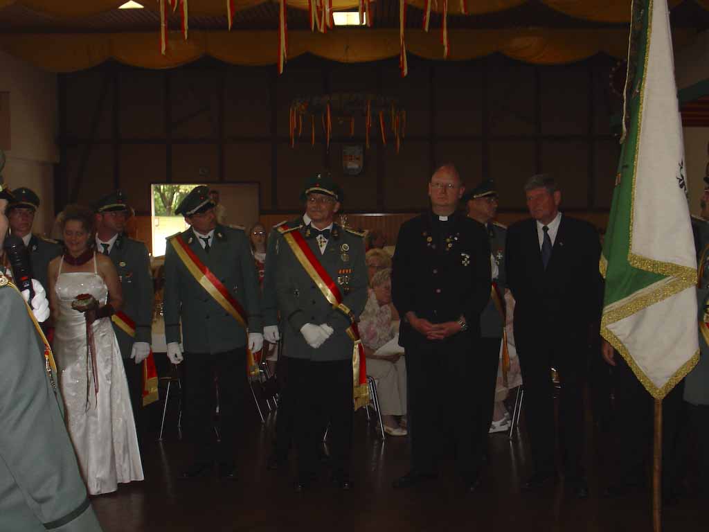 Den Umzug begleiteten auch unser Präsens Bischoff und Bürgermeister Schwarzenberg