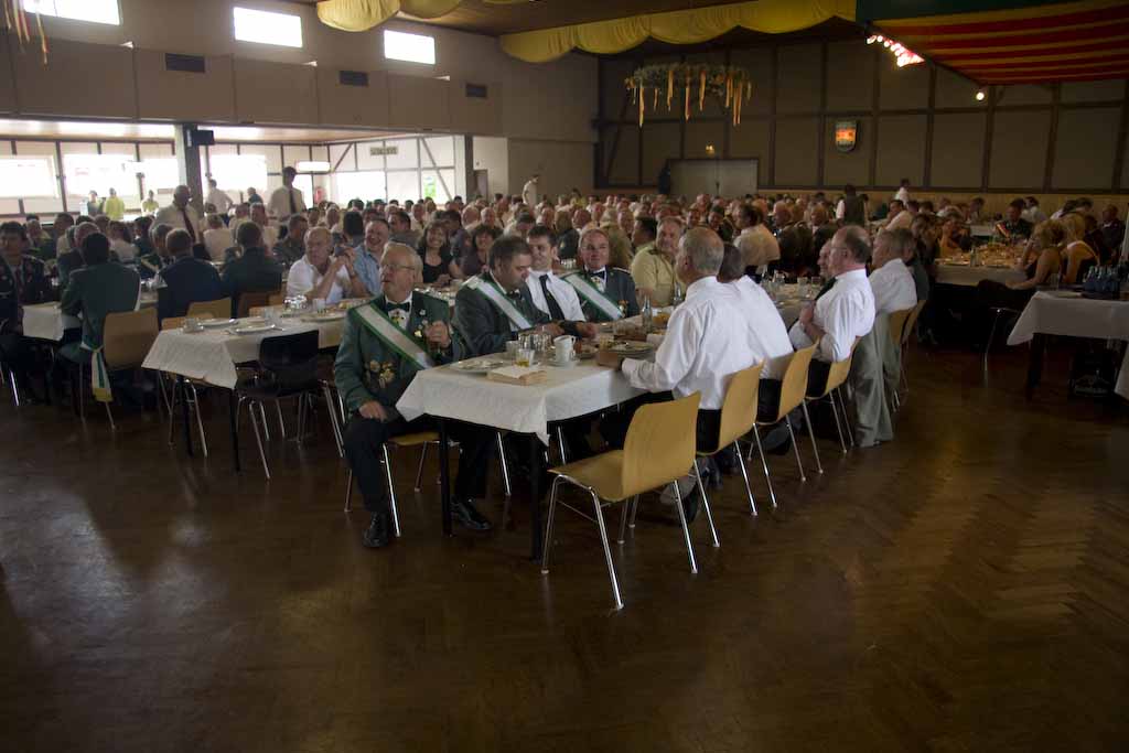 Das Alfener Schützenfrühstück zog auch wieder viele Ehrengäste an Das Alfener Schützenfrühstück zog auch wieder viele Ehrengäste an