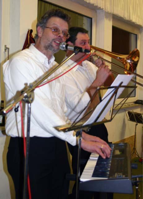 ticker-2005-03-05-014