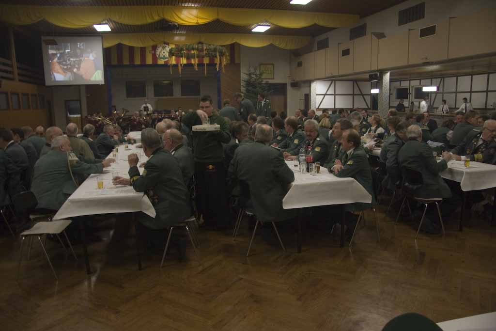 Während der Essenpause wurde das Schützenjahr 2008 in Bildern resümiert