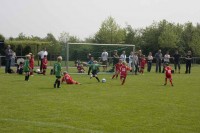 Viele Zuschauer säumten die Fußballfelder