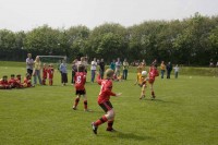 Viele Zuschauer säumten die Fußballfelder