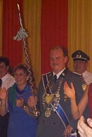 Hier zeigt Jürgen was er alles als Musiker gelernt hat Hier zeigt Jürgen was er alles als Musiker gelernt hat