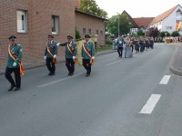 Nach der Messe wurde der Zapfenstreich am Ehrenmal zelebriert und anschließend ging es gemeinsam zur Schützenhalle