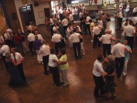 In der Halle wurde das Tanzbein geschwungen