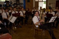 Der Dirigent und musikalischer Leiter des Musikvereins, Johann-Baptist Müller, ließ es sich nicht nehmen selbst auch noch ein Solo zu präsentieren. Das Orchester machte es ihm nicht einfach, doch souverän spielte er "Posaunen Freuden" auf seinem Horn.