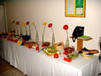 ... mit einem "sprechendem Salatbuffet"