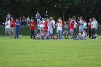 Fans, Zuschauer und das Team bejubelten jeden Treffer und jede Glanztat der Torhüter Fans, Zuschauer und das Team bejubelten jeden Treffer und jede Glanztat der Torhüter