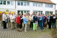 Der Gemischte Chor singt "Der Mai ist gekommen" Der Gemischte Chor singt "Der Mai ist gekommen"