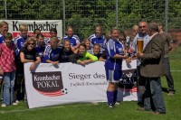 Zur Belohnung gab es den ersten Pokal an diesem Tag für den SC Borchen Zur Belohnung gab es den ersten Pokal an diesem Tag für den SC Borchen