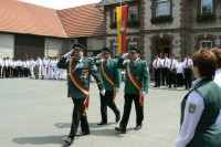 Die angetretenen Schützen bekamen wieder Biermarken, um nach dem Umzug den ersten Durst zu stillen